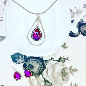 Magenta rhinestone necklace / earring set